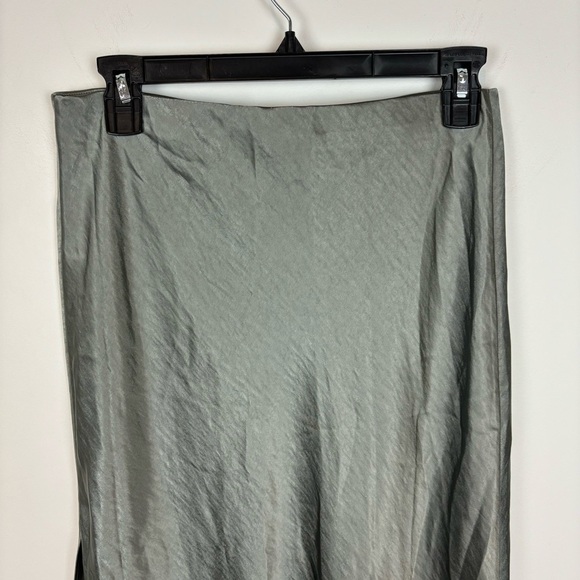 L’Academie Tabitha Skirt in Slate Gray Size S - Picture 7 of 13